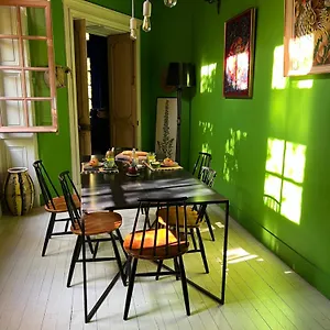 Bed & Breakfast Nuit Au Chateau, Lione