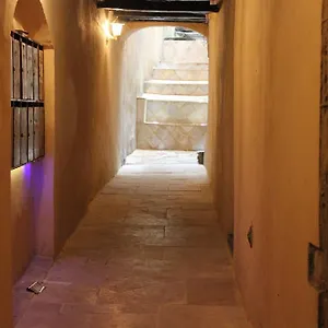 2* לינה וארוחת בוקר La Loge Du Vieux